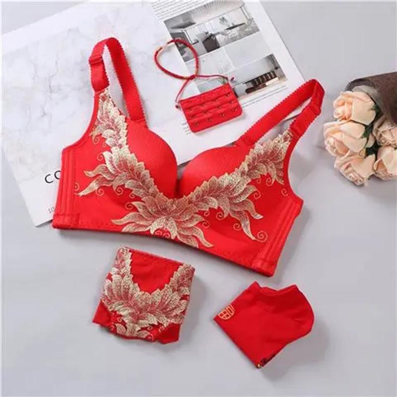 Women's Sexy Lace Mesh Red Gathered Lingerie Set Female Comfortable Adjustable Bra Set No Steel Ring Gathering Underwear for Small Chest Panties Bra