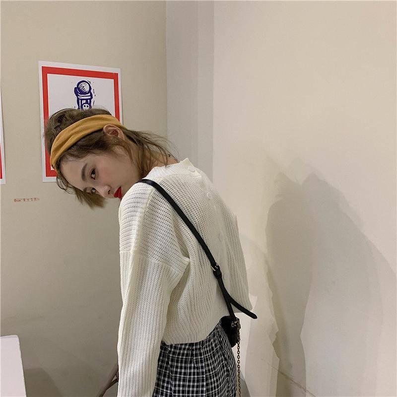 Autumn Winter College Style Wild Loose Short Back Button V-neck Sweater Women Sweater