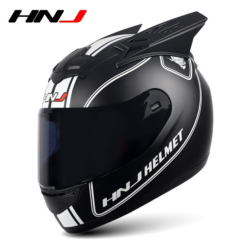 Four Seasons Male Mountain Bike Helmet Small Off-road Helmet Windshield Mask Gloves