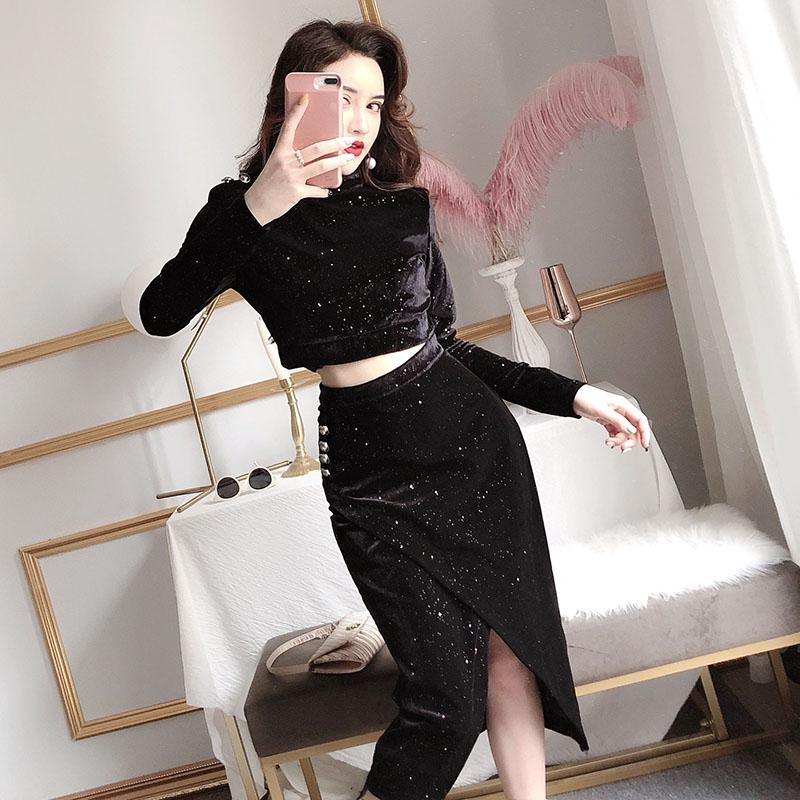 Spring and Autumn Skirt Suit Women's Gold Velvet Crop Top and Mid-length High Waist Bag Hip Skirt Two-piece Set  Ladies Glittering Outfits