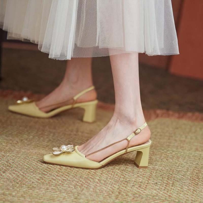 French Elegant Small Flower Sandals Women's Summer Houkong Thick Heel Non-slip Temperament High Heels Women