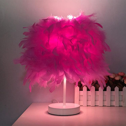 European Fashion Net Red Feather Table Lamp Wedding Celebration Decoration White Bedroom Bedside Creative Living Room Small Light