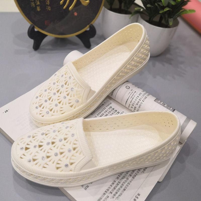 Summer Plastic Bird's Nest Hole Shoes Breathable Hollow Female Sandals Nurse Shoes Soft Bottom Non-slip Mother Shoes Flat Bottom Students