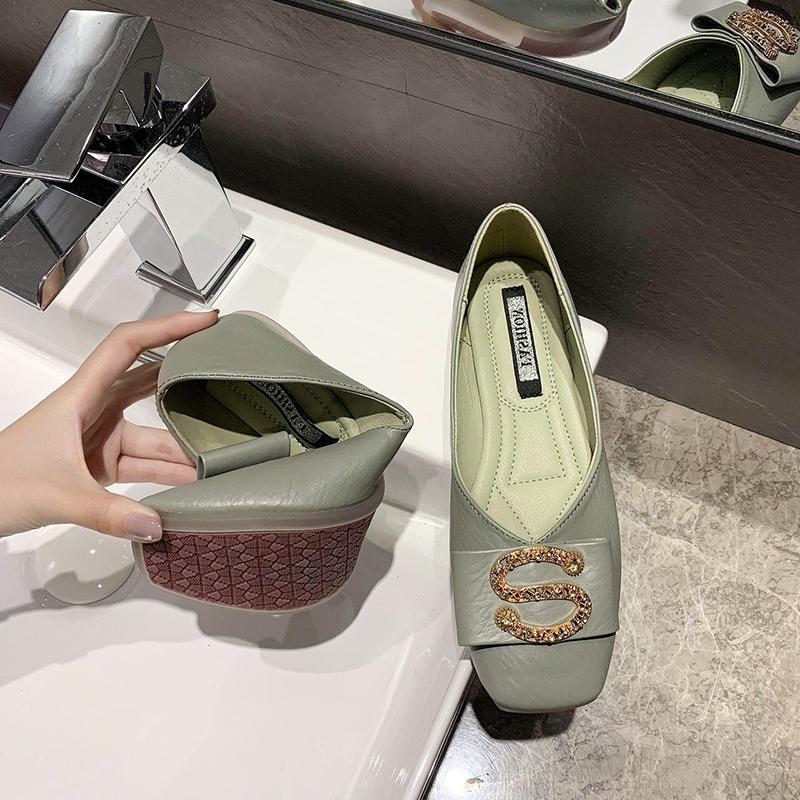 Retro British Style Square-toed Ladies Flat Shoes Non-slip Lightweight Soft Leather Non-grinding Feet Working Women Can Wear Casual Shoes