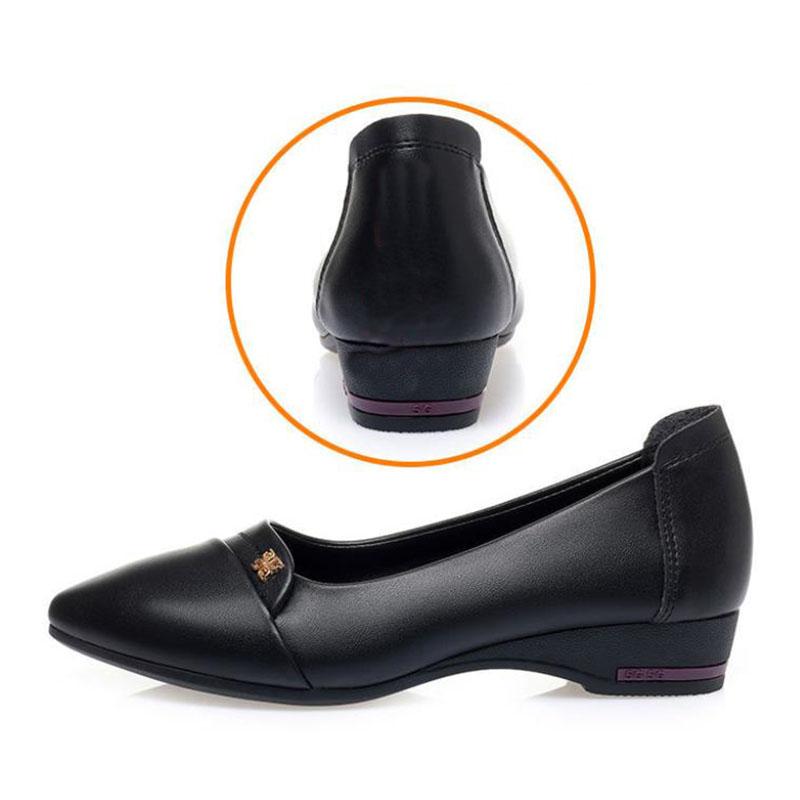 Soft Sole Mother's Shoes Women Flat Leather Shoes Wedge Women's Comfortable Low Heel Work Single Shoes