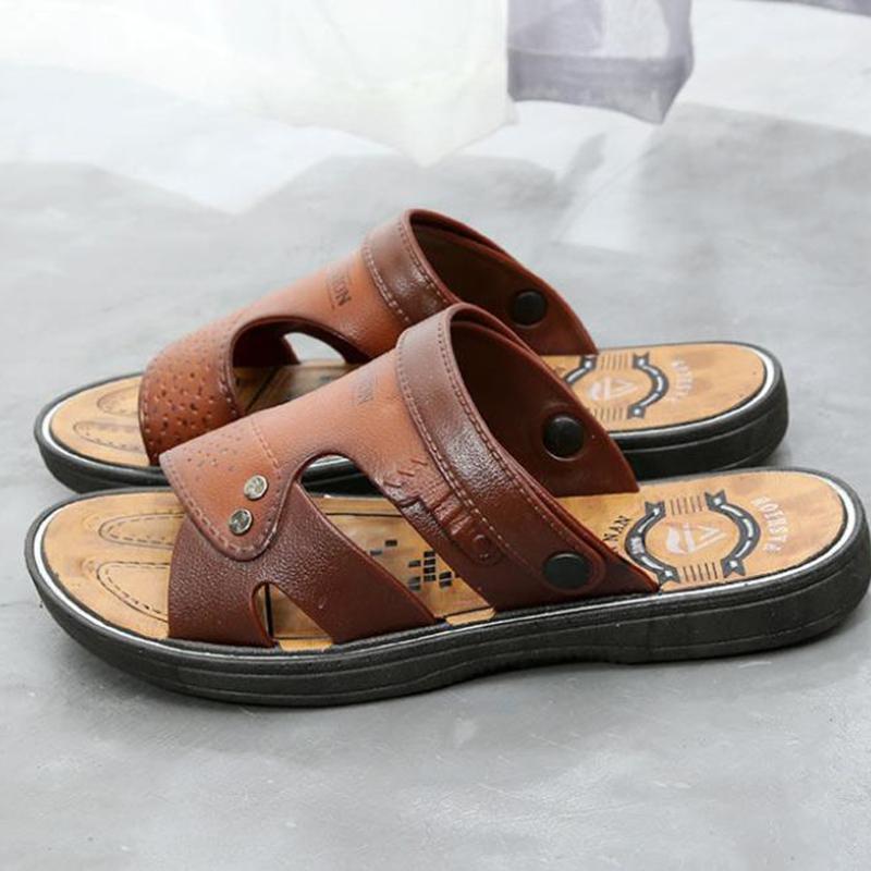 Sandals Men's Beach Shoes Non-slip Wear-resistant Summer Outer Wear Men's Sandals Casual Middle-aged Flat Sandals Simple and Comfortable