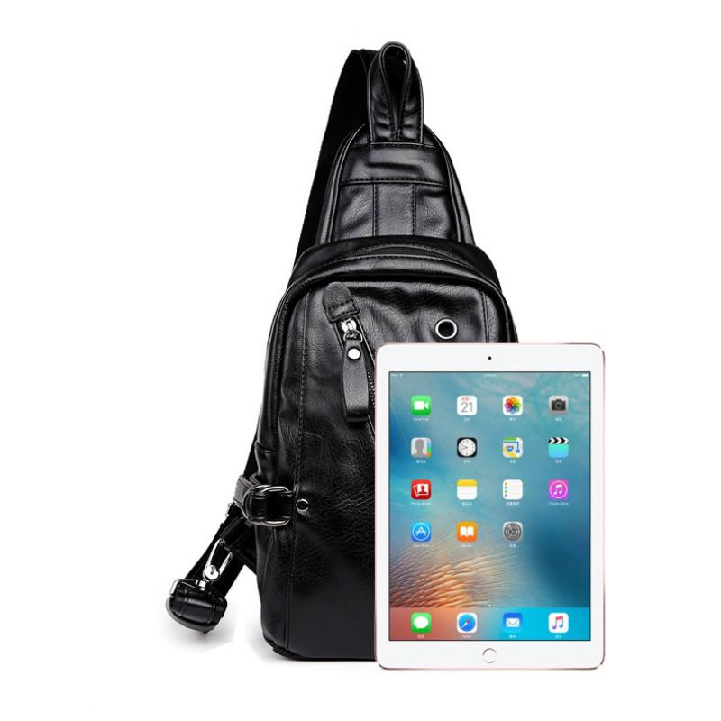 Chest Bag Men's Large Capacity with Headphone Hole Messenger Bag Outdoor Riding Sports Shoulder Bag
