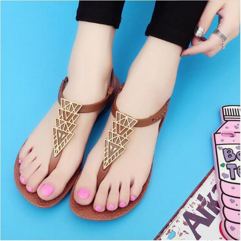 Sandals Women Xia Ping with 2020 Bohemian Ethnic Style Flat Bottom Wild Holiday Beach Sandals