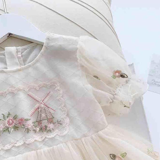 Girls Dress Summer Dress Children Western Style Embroidery Mesh Puff Sleeve Princess Dress Little Girl Dress