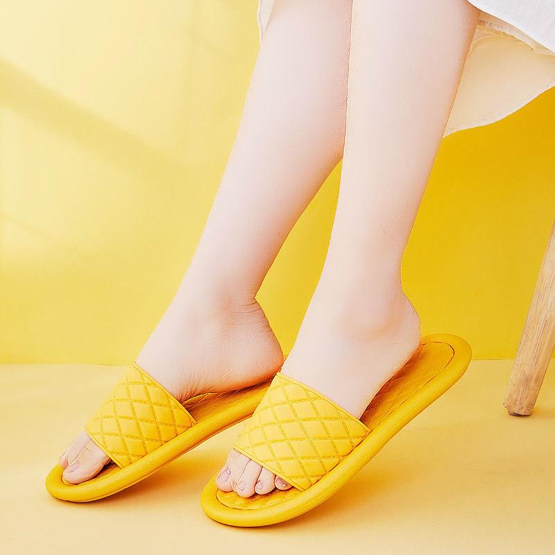 New Slippers Women Summer Thick Bottom Indoor Home Couples Home Bathroom Non-slip Soft Wear Cool Slippers