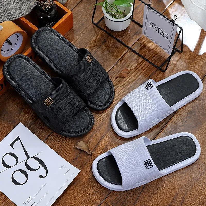 Men's Plus Size Slippers Summer Outdoor Thick Bottom Beach Slippers Home Bathroom Non-slip Slippers