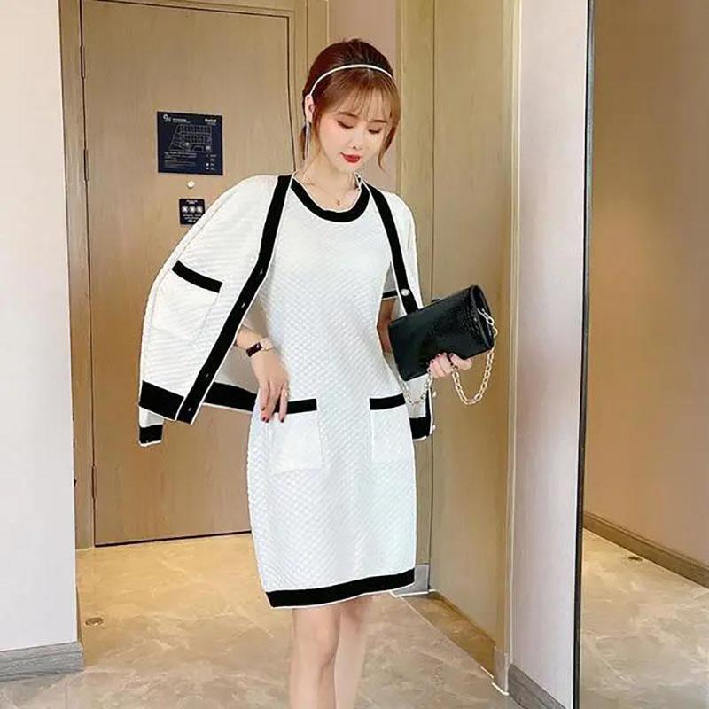 Small Fragrant Style Knitted Cardigan Jacket Female Design Sense Niche Sweater Loose Lazy Style High Sense of Top Two-piece Suit