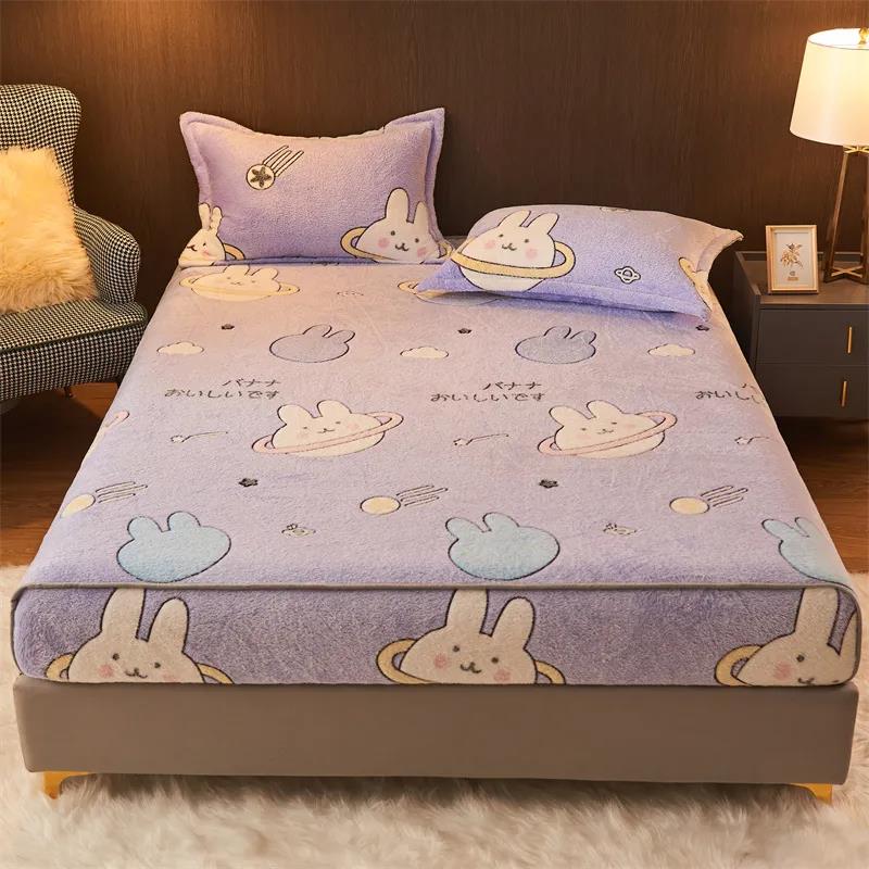 Thick Coral Fleece Bed Sheet Three-piece Bed Cover Pillowcase Plus Fleece Bed Set