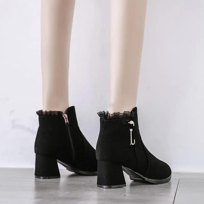 Winter Plus Velvet Padded Warm and Comfortable Cotton Boots Waterproof and Ski Boots