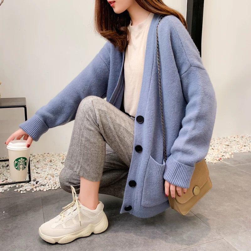 Women's Sweater Coat Loose V-neck Long-sleeved Cardigan Solid Color Sweater with Buttons