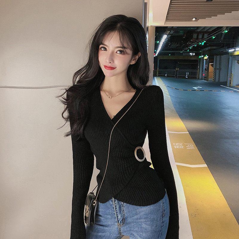 Pofulove sexy irregular long sleeve knitted bottoming shirt, V-neck tight sweater women