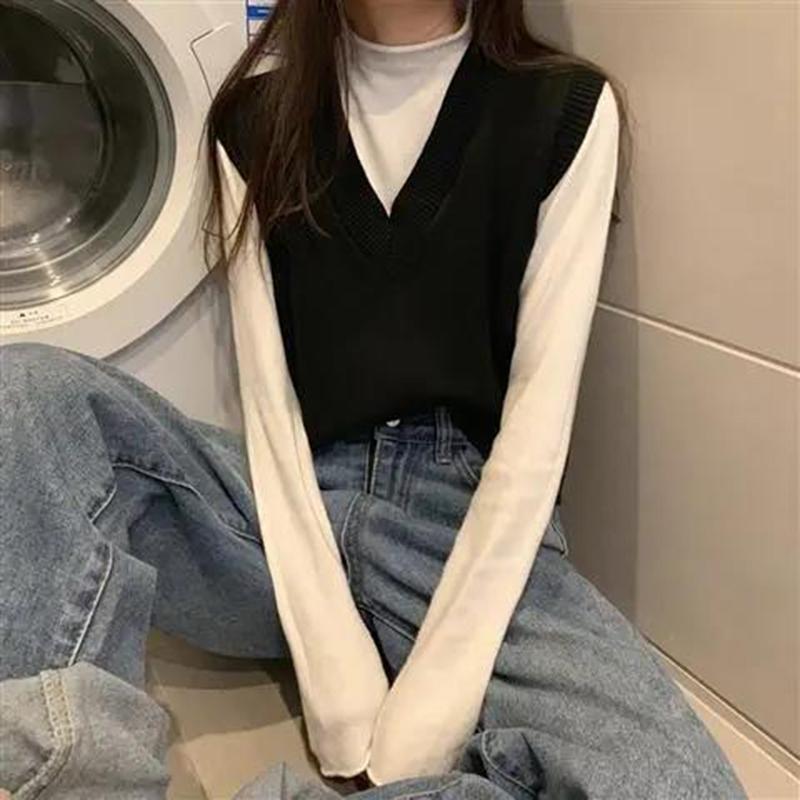 V-neck Knitted Vest Women's Pure Color Wild Simple Thin Sweater Loose Short Sleeveless Waistcoat Waistcoat Vest Outer Wear Sweet Style