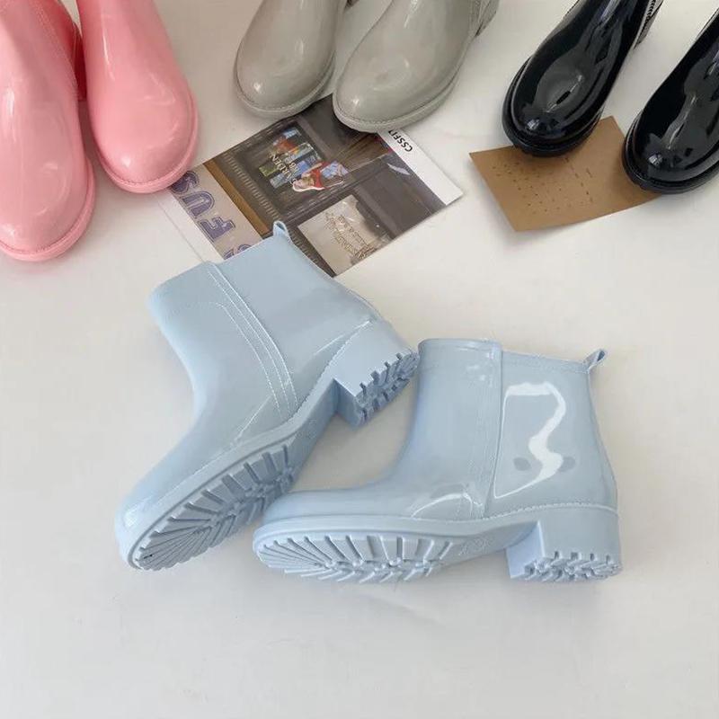 Martin Rain Boots Ladies Non-slip Rain Boots Short Tube Fashion Style Outer Wear Rubber Waterproof Shoes