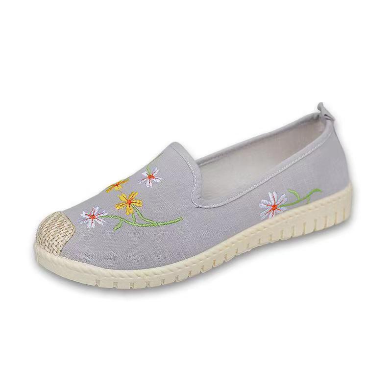 Women's Old Beijing Breathable Cloth Shoes Canvas Flat Soled Non Slip Casual Shoes