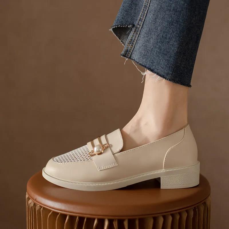 Net Shoes Leather Shoes Women's Breathable Mesh Hollow Flat-bottomed Shoes Women's Non-slip Sandals Breathable Ladies' Leather Shoes