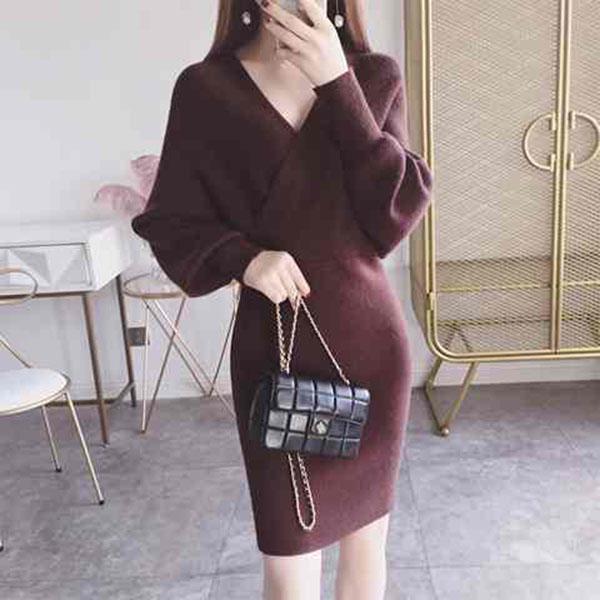 Autumn and Winter Mid-length Sweater Fashion V-neck Jacket Bat Sleeve Young Women Knitted Skirt