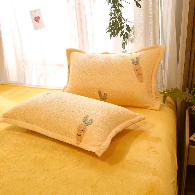 Winter Warm Flannel Pillowcases A Pair of Printed Plush Pillowcases Adult Double 48*74cm Bedding