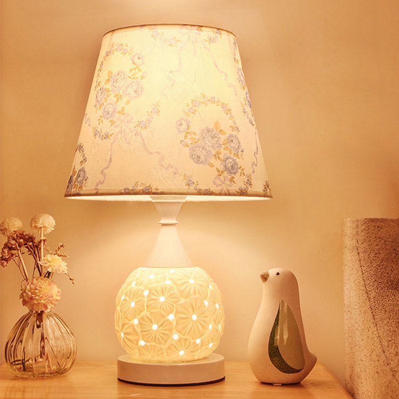 European Adjustable Light Bedroom LED Table Lamp Fabric Decoration Bedside Lamp with Power Cord