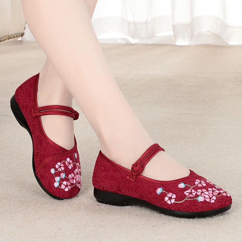 Old Beijing Cloth Shoes Women Hanfu Embroidered Shoes Women Ancient Style Shallow Mouth Soft Bottom Ethnic Style Women's Shoes Non-slip Mother Shoes