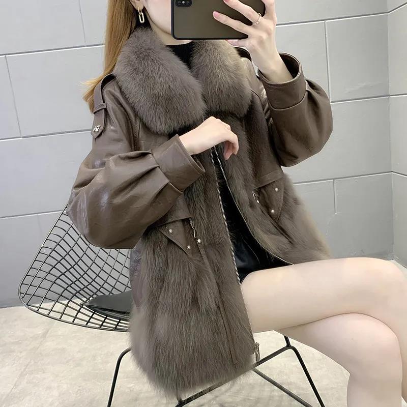 Autumn and Winter Models of Imitation Fur Coat Women's Short Thickened Loose and Thin Fashionable Fox Fur Plush Coat