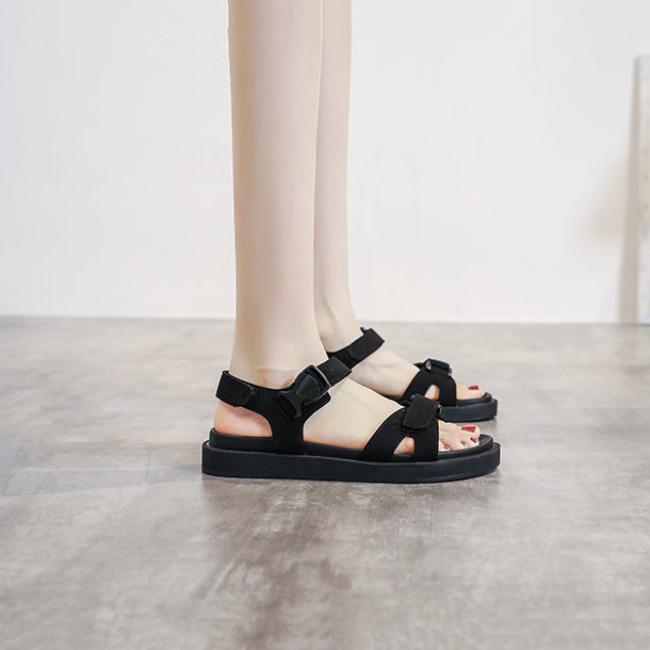 White Sport Sandals Women Summer Outdoor Beach Lightweight Breathable Open Toed Ladies Sandals Casual Flat Black