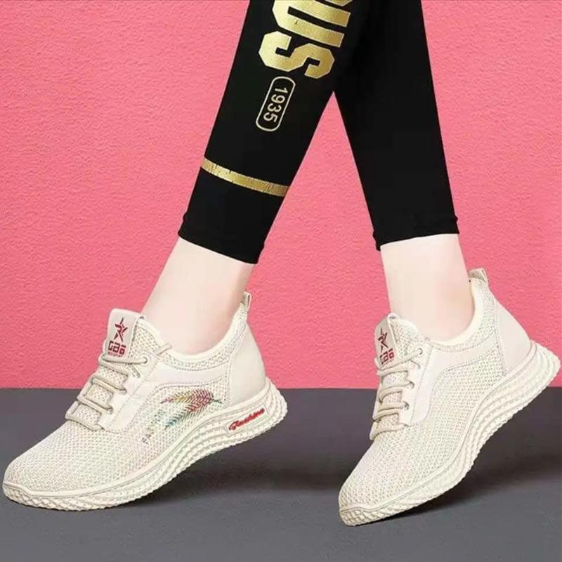 Ladies Mesh Shoes Flying Woven Mesh Sneakers Breathable Versatile Casual Lightweight Soft Sole Running Shoes
