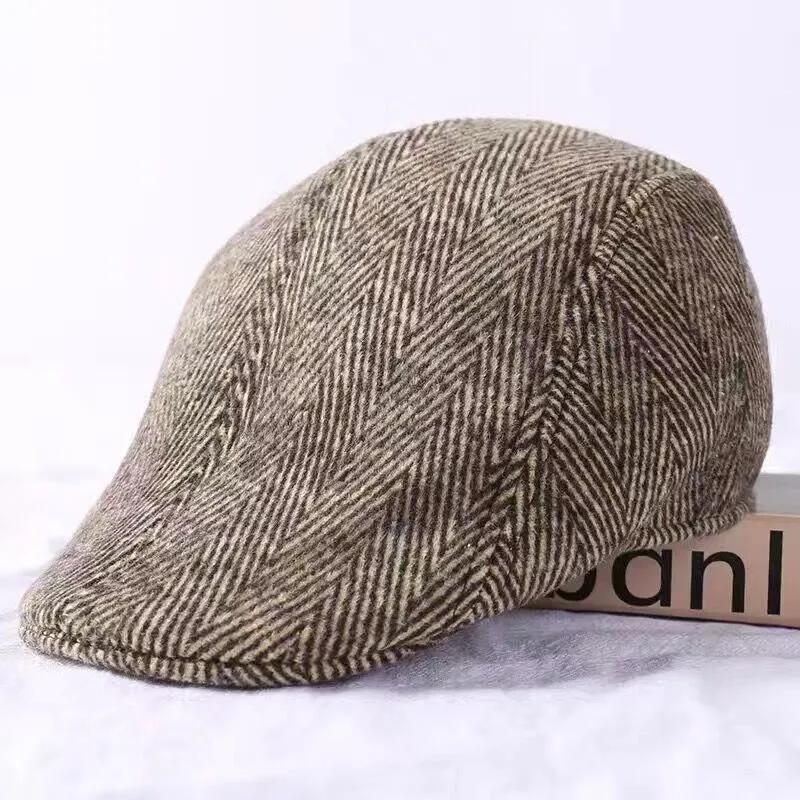 Autumn Winter Men's Plaid Cotton Peaked Cap Middle-aged Elderly Warm Cold-proof Beret Winter Dad Casual Outdoor Sun Hat Painter Hat