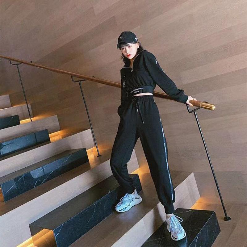 Black and White Sports Suit Women's High-navel Short Sweater Trousers Casual Two-piece Women's Short Top Loose Sweatpants Show Thinness and Height