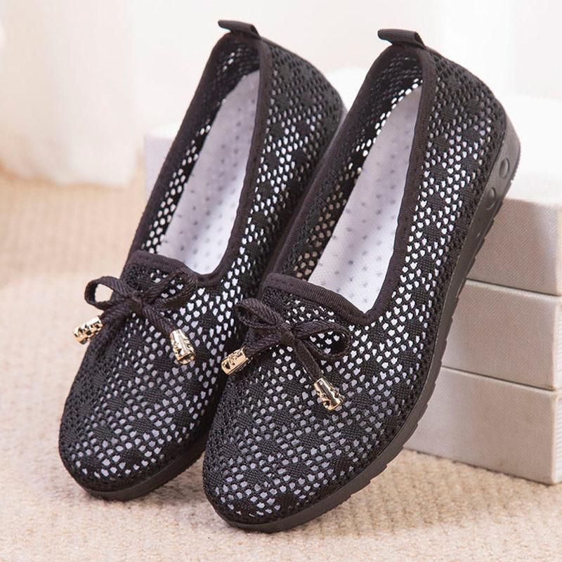 Cloth Shoes Women's Net Shoes A Pedal Shallow Mouth Mesh Shoes Breathable Hollow Air Senior Mother Shoes Soft Sole