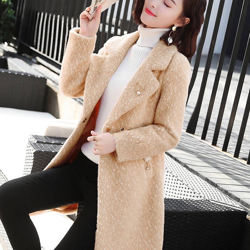Winter Fashion and Elegant Women's Cotton-padded Jacket Temperament Queen Fan Send Pendant Thick Warm Fur Coat