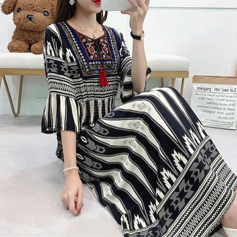 Ethnic Style Round Neck Three-quarter Sleeve Dress Retro Elastic Waist Ruffled Large Swing Skirt Holiday Travel Long Skirt Large Size Women's Clothing