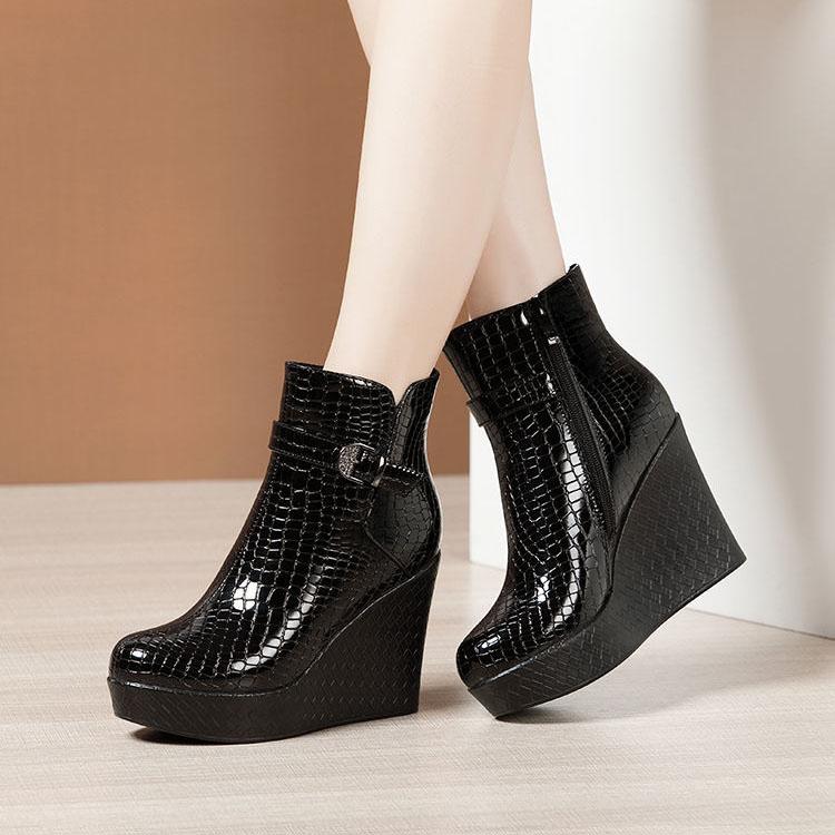 Women's Patent Leather Slope Heel Short Boots Autumn and Winter Waterproof Thick Bottom Round Head Large Size High-heeled Martin Boots