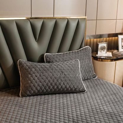 Quilted Quilted Thickened Milk Velvet Pillowcase for Autumn and Winter Warmth for Two People Single Pillowcase