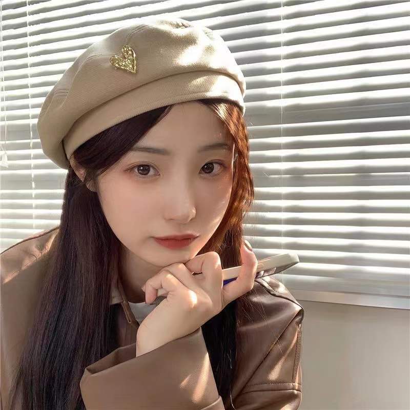 Ladies Beret Hat Vintage Woolen Retro Metal Heart Painter Hat Solid Sweet Cute All-match Beret Cap High Quality Beanies Cap