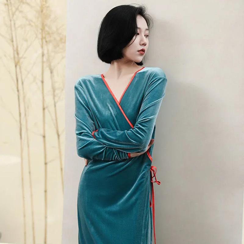 Women's Elegant Gold Velvet Long-sleeved Pajamas Japanese Kimono Nightdress Autumn Spring Nightgown Simple Loose Solid Color Robe