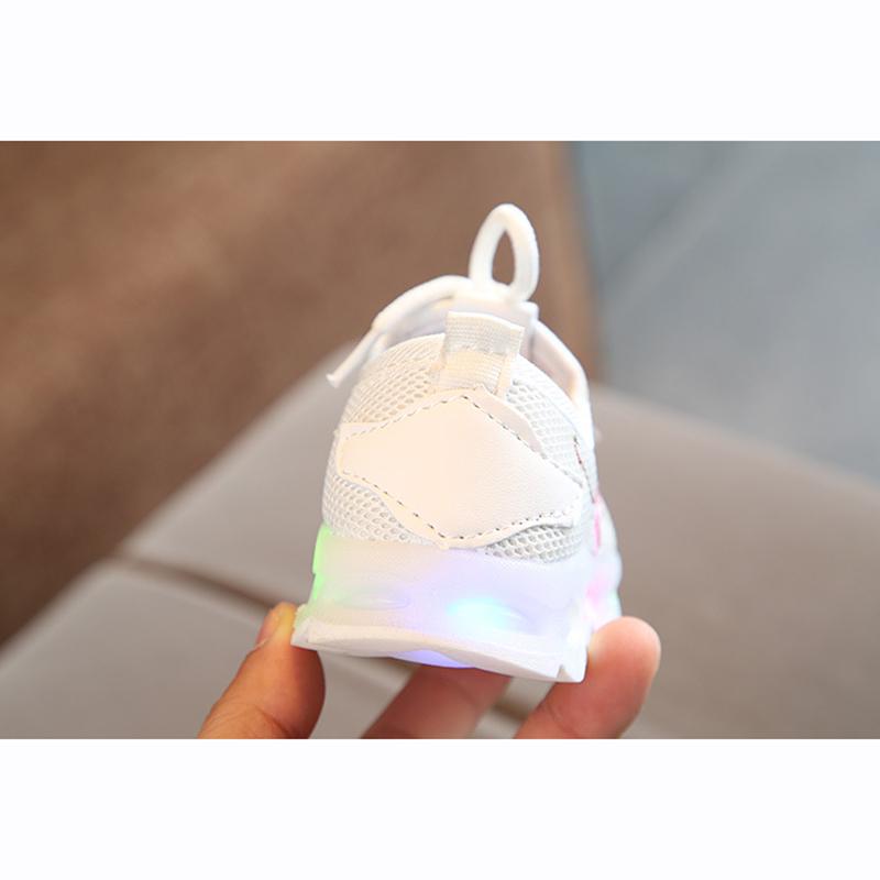 LED Flashing Shoes Embroidery Childrens Flowers Leisure Shoes Breathable Non-slip Kids Sports Shoes Sneakers