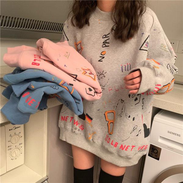Autumn and Winter Korean Version of Loose Long-sleeved Graffiti Printing Retro Pullover Sweater Women's Casual All-match Jacket