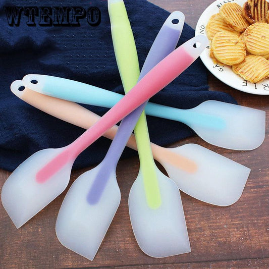 1pc Silicone Scraper Soft Seamless Silicone Spatula Butter Cream Scraper Baking Tools