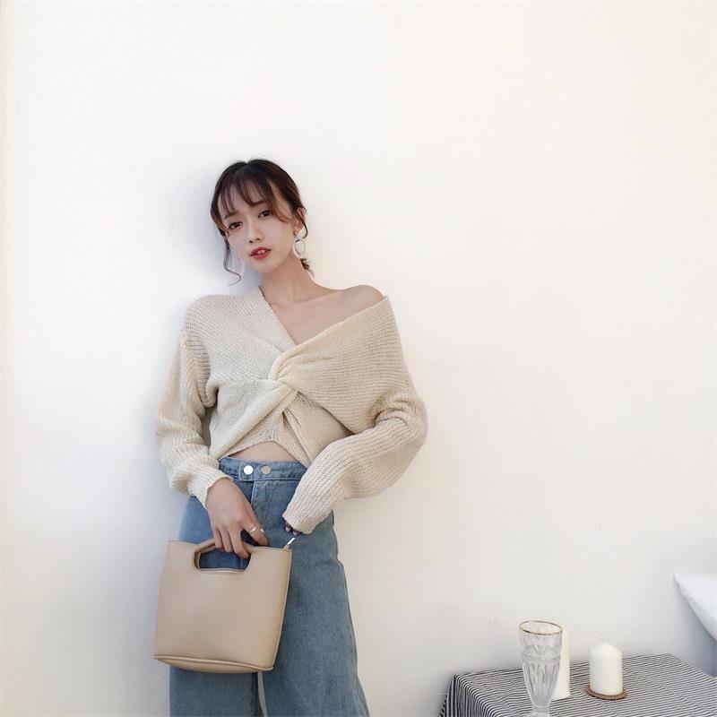 Loose V-neck Cross Short Lazy Wind Pullover Sweater Women Jumper Knitting  Short Top