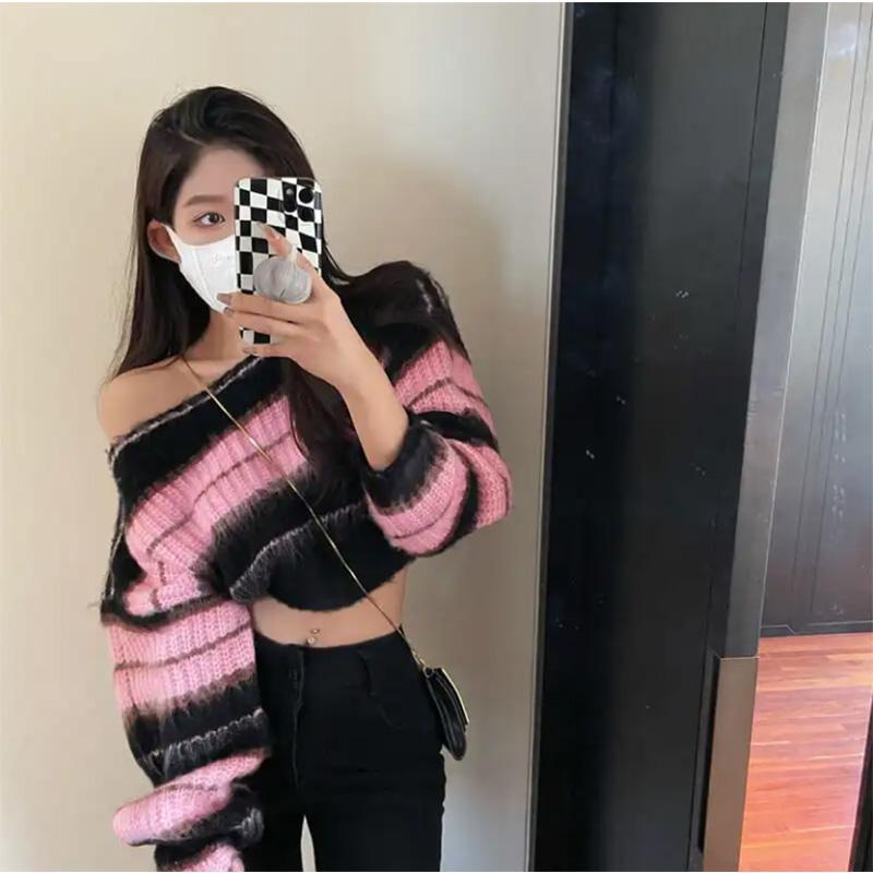 Diagonal Collar Loose Short Women Sweater Navel Contrast Stripe Long Sleeve Knit Sweater Casual Shirt