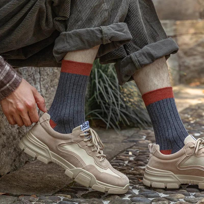 Three Pairs of Men's Tube Socks Fashion Contrast Color Striped Cotton Socks Deodorant Sweat-absorbent Winter Warm Socks