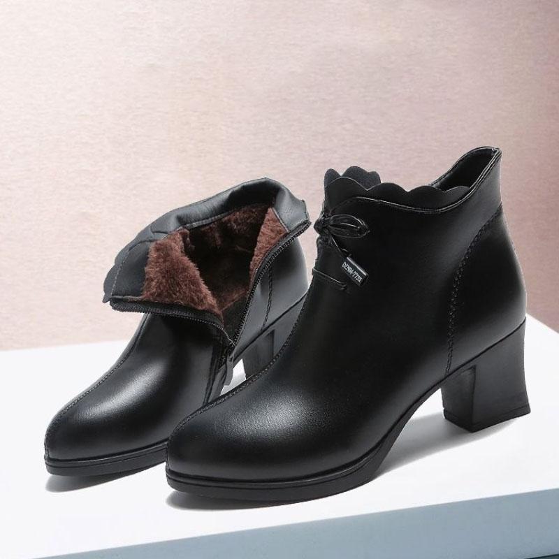 Women's Autumn and Winter Warm and Comfortable Cotton Boots Short Tube Plus Suede Leather Shoes