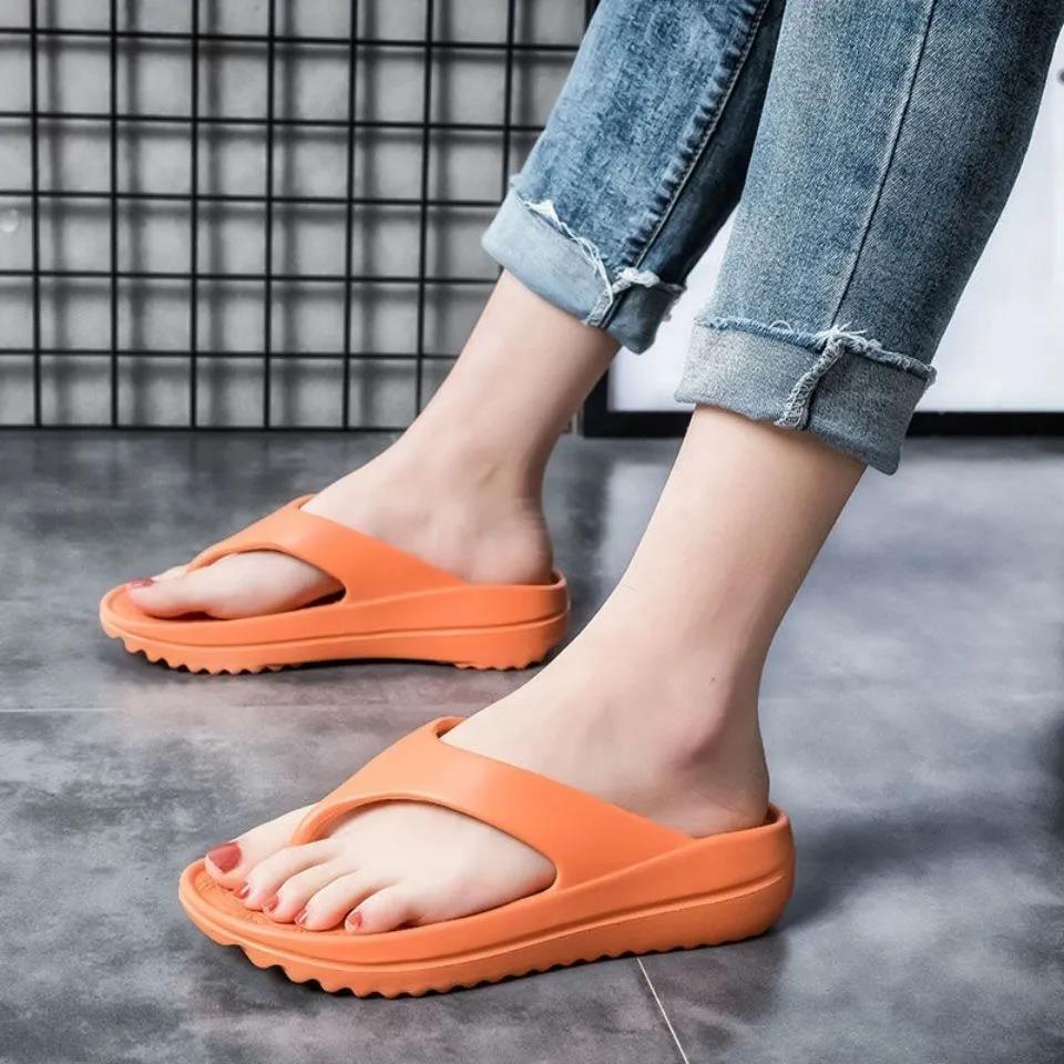 Non-slip Thick-soled Flip-flops Women's Summer Outerwear Fashion Couple Style Clip-on Bathroom Beach Sandals and Slippers