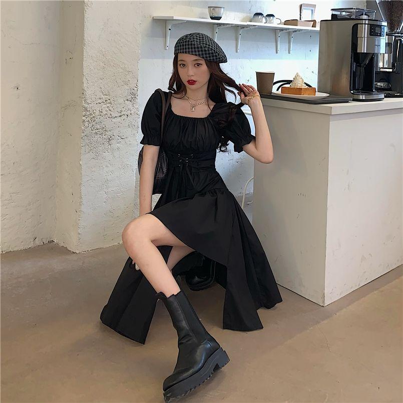 New Mini Design Irregular Bubble Sleeve Small Black Skirt