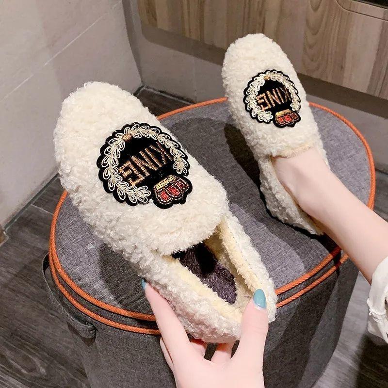 Furry Shoes Autumn and Winter Cotton Shoes Women's Shoes Cotton Slippers To Keep Warm and Velvet Leisure Pedal